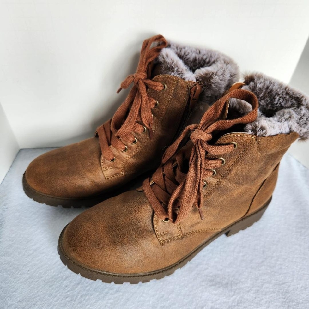Girls Tan Faux Fur-Lined Boots